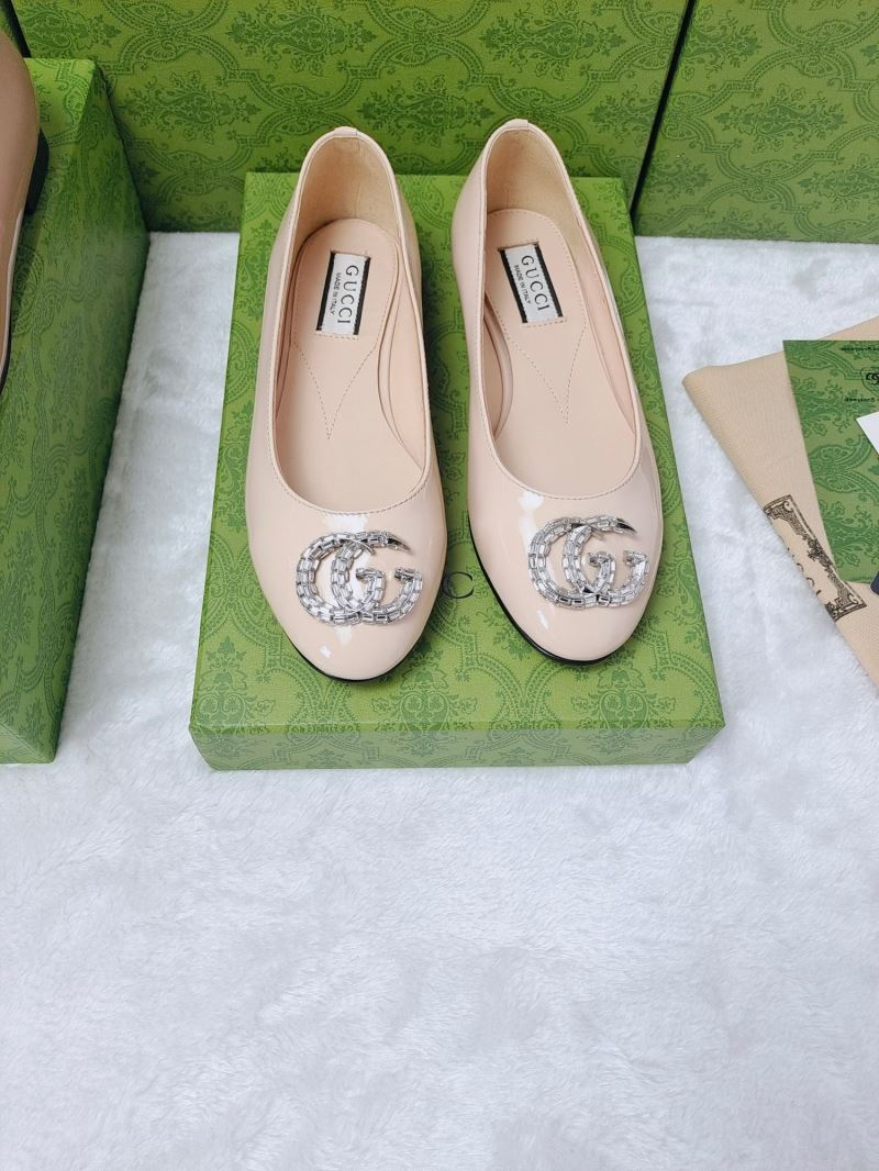 Gucci Flat Shoes